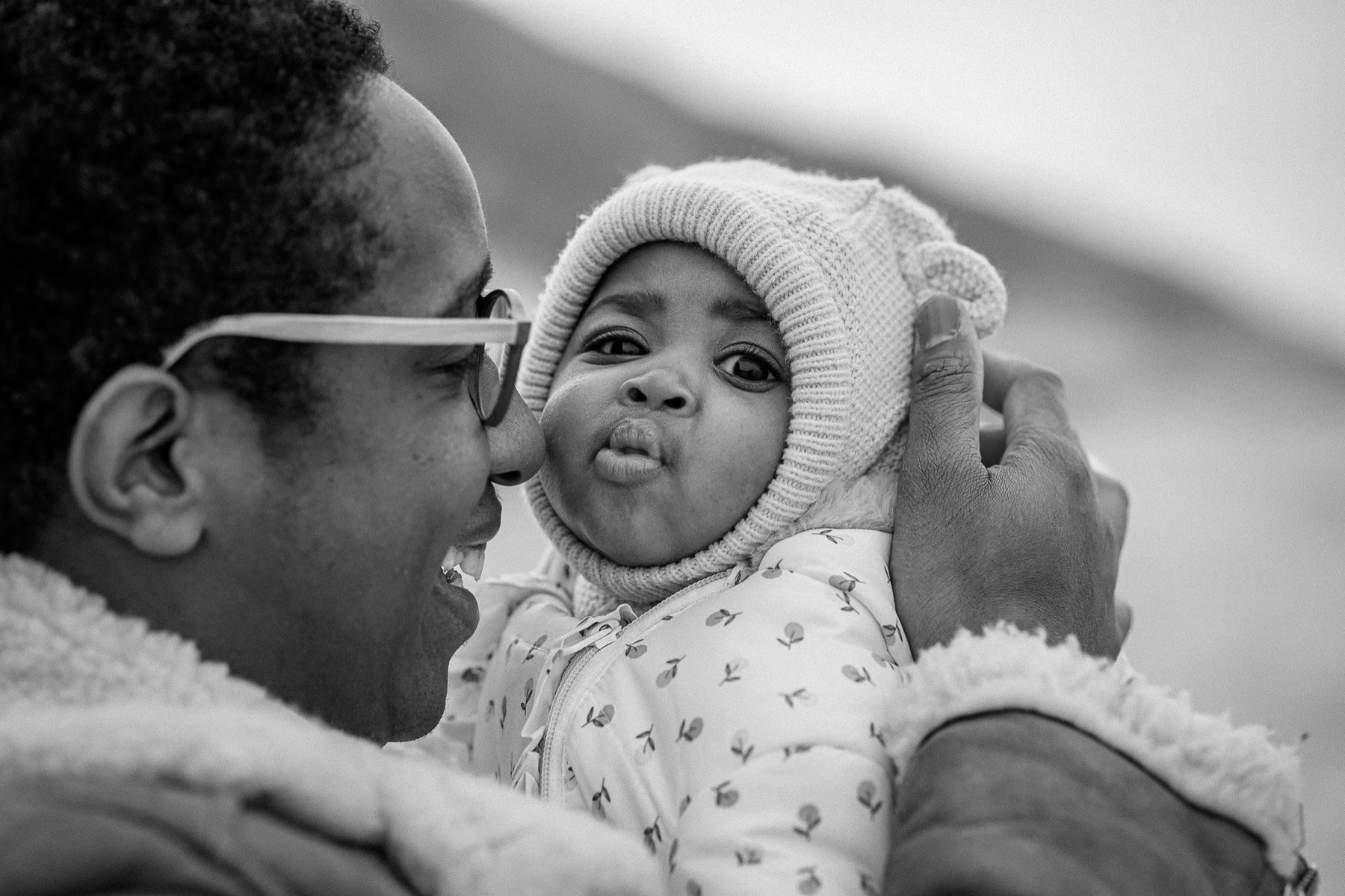 Portrait de bébé en noir et blanc